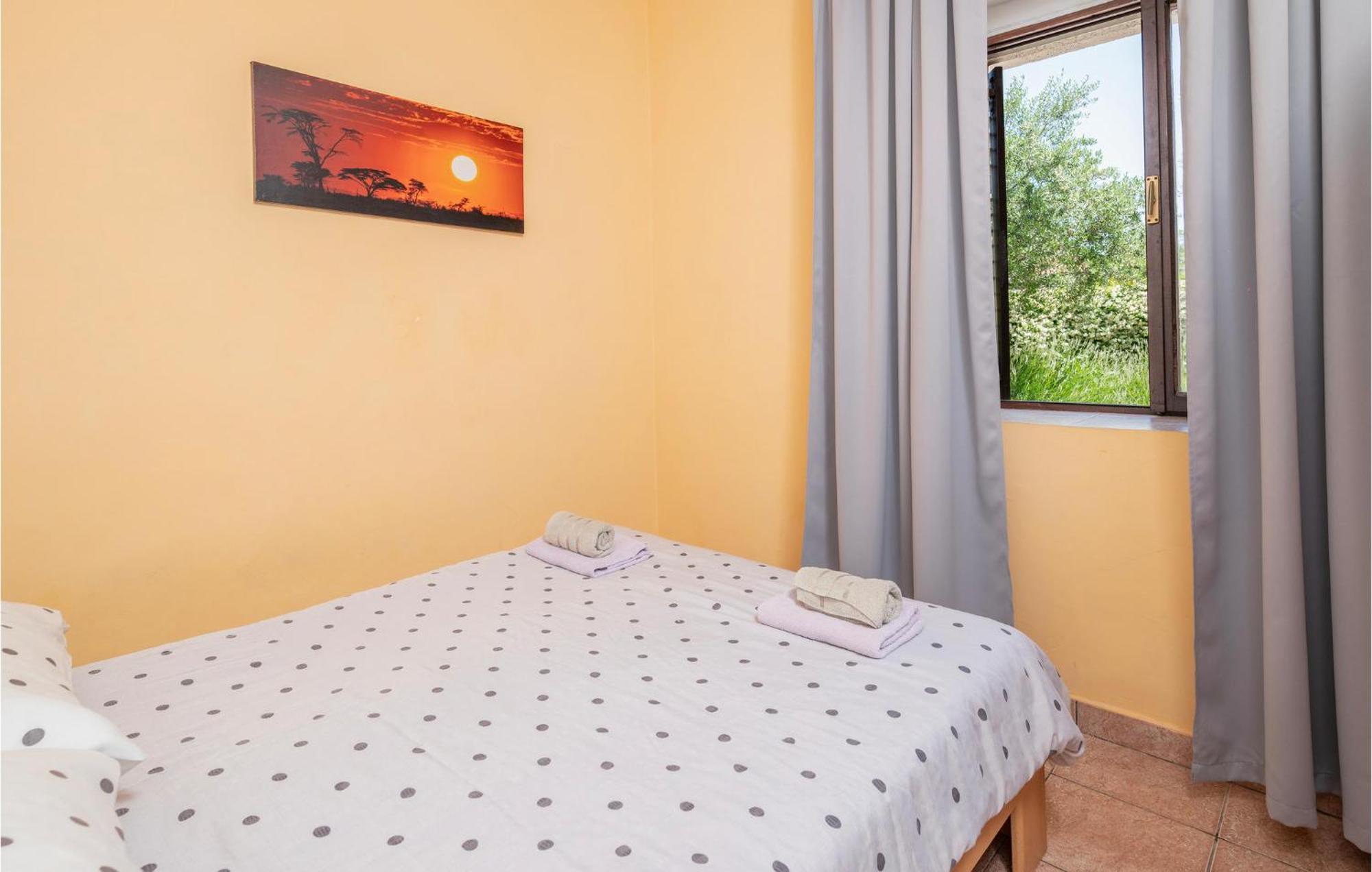 Cozy Apartment In Fazana With Kitchen 外观 照片